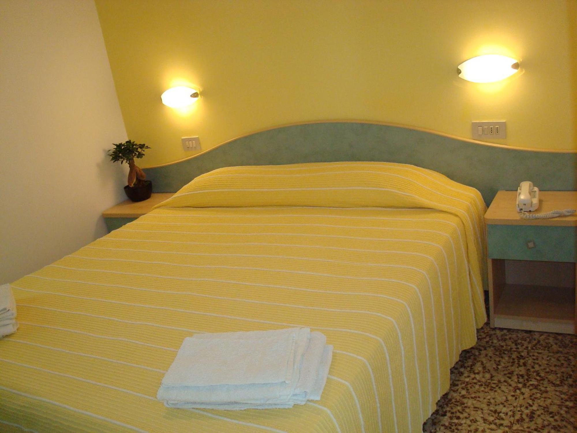 Hotel Villa Ersilia Rimini B&B Exterior foto